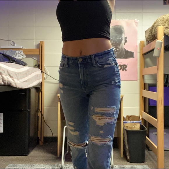 Abercrombie Annie High Rise Girlfriend Jeans - Picture 2 of 8